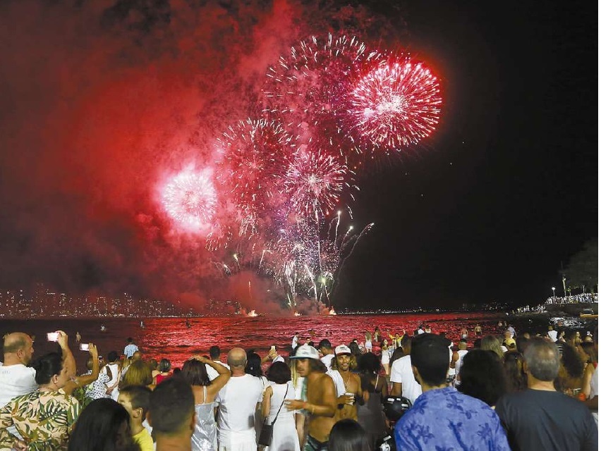 Baixada Santista prepara queima de fogos na virada