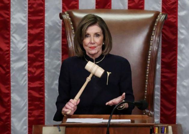 Câmara dos EUA aprova impeachment de Trump e presidente será julgado pelo Senado