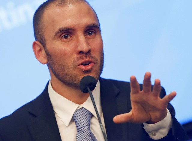 Argentina eleva impostos para evitar déficit maior