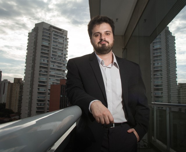 Cenário deve combinar mais vagas formais e queda lenta do desemprego