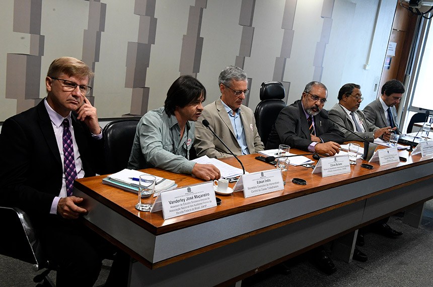 Para debatedores, MP do Contrato Verde e Amarelo retira direitos e precariza relações de trabalho