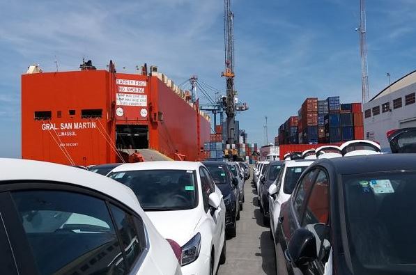 Porto de Itajaí recebe vigésima nona embarcação com carros da montadora General Motors