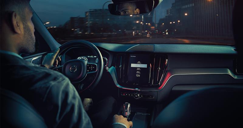 Parceria inédita no Brasil entre a Volvo Cars e o Grupo EcoRodovias promovem rodovias e carros conectados