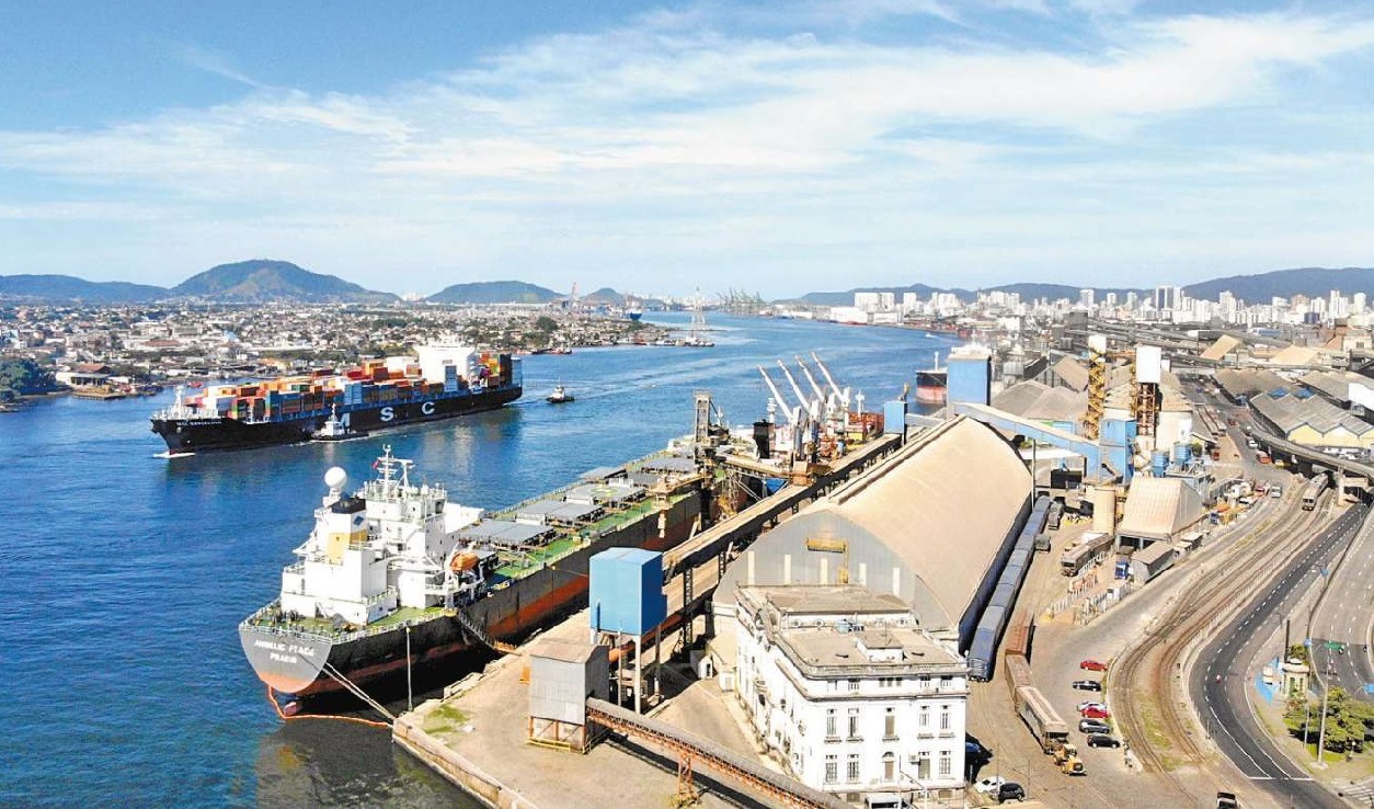 Grupo ativo no Porto teria elo com terror