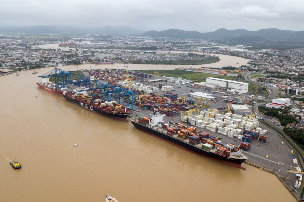 Portonave anuncia investimento de 100 milhões de dólares