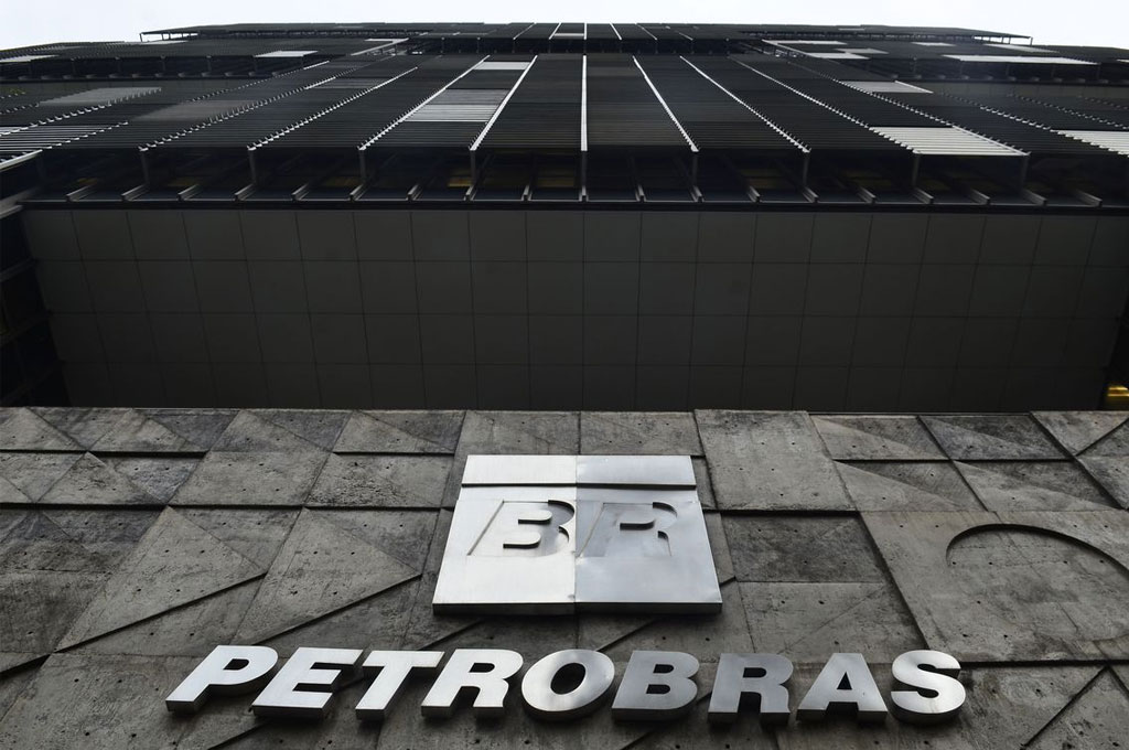 BNDES convida oito instituições para mediar venda de sua participação na Petrobras