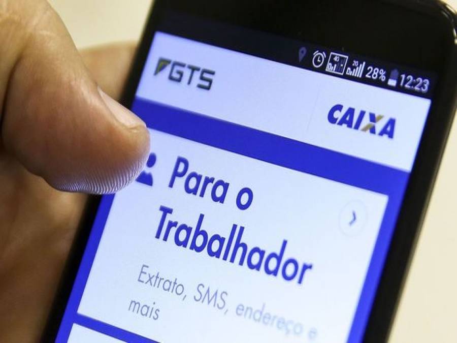 Saque-aniversário do FGTS pode quintuplicar crédito consignado privado