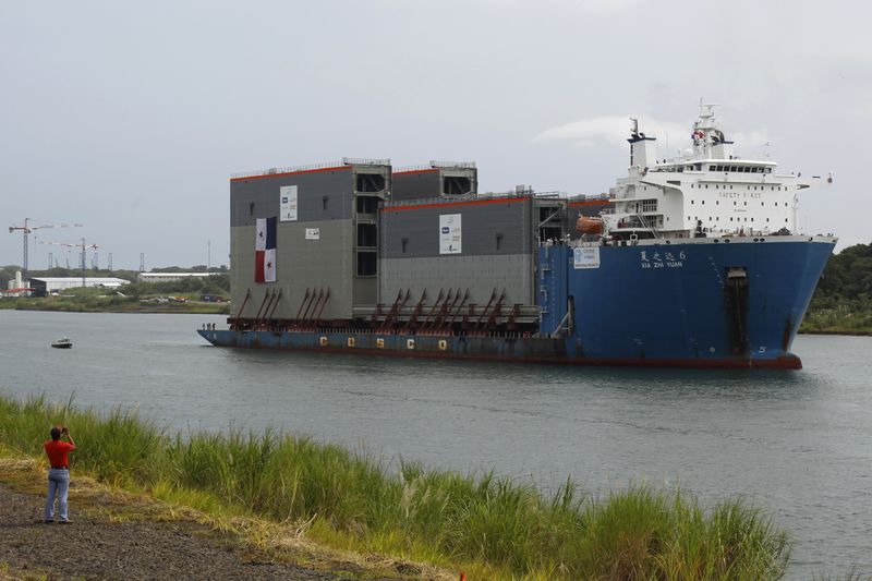Canal do Panamá reduz vagas para navios por conta da seca 