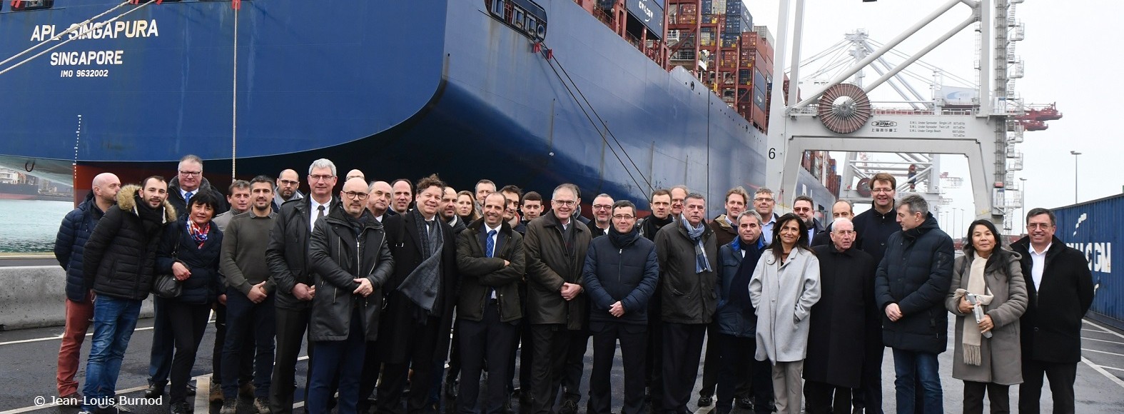 CMA CGM e o porto de Dunquerque inauguram um sistema de "cold ironing", permitindo que os navios se conectem à eletricidade em terra