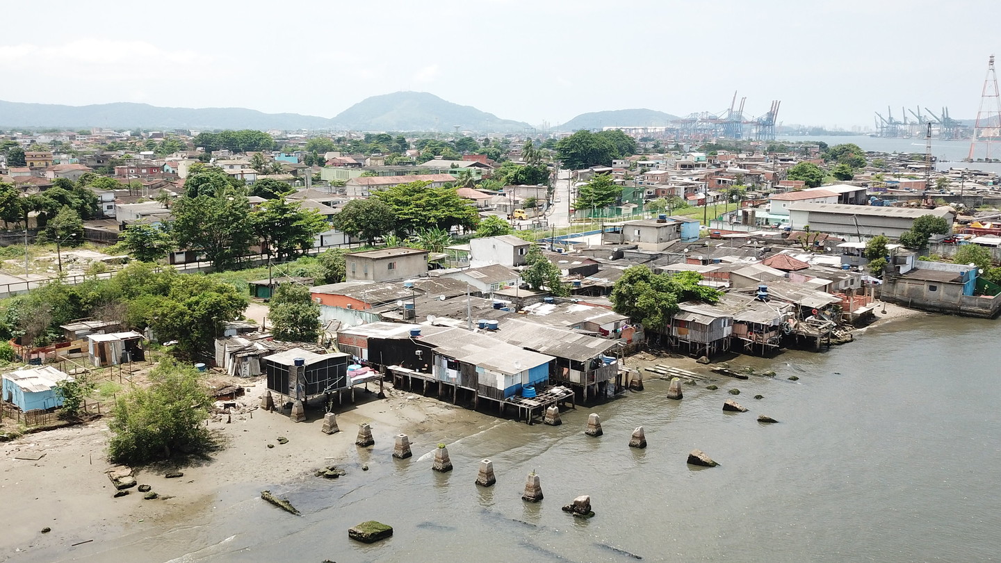 Guarujá deverá remover mais de 300 famílias em área de risco