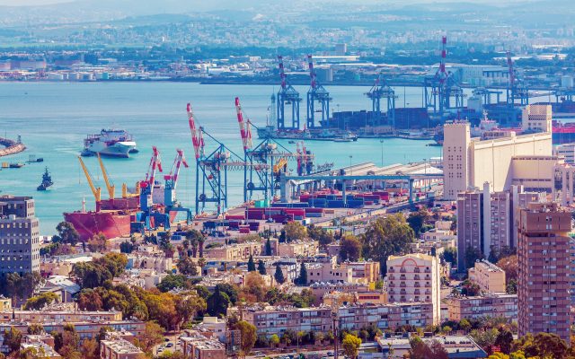 Porto de Haifa à venda