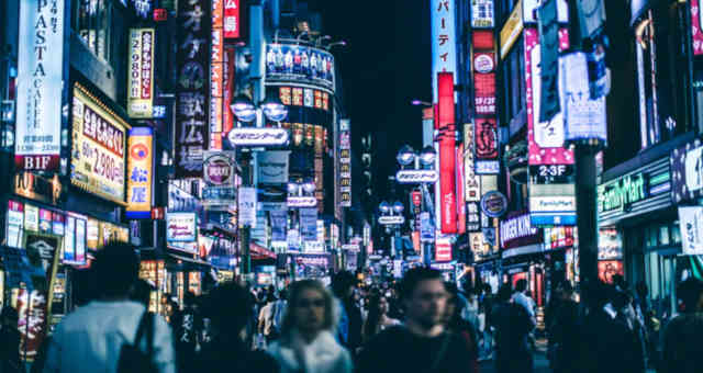 Ministro do Japão decide tirar licença-paternidade histórica