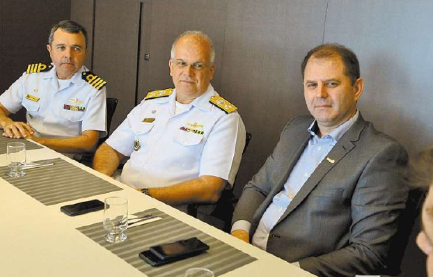 Novo comandante do 8º Distrito Naval de SP visitou ontem o Porto de Santos, sendo recebido por Diretores do SOPESP