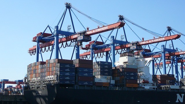 Exportação cai 7,5% e balança comercial tem superávit de US$ 46,7 bilhões, o pior resultado desde 2015
