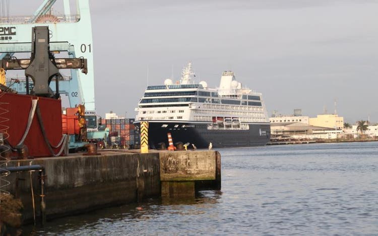 Porto de Itajaí é o único do sul do país para embarque em navios cruzeiros