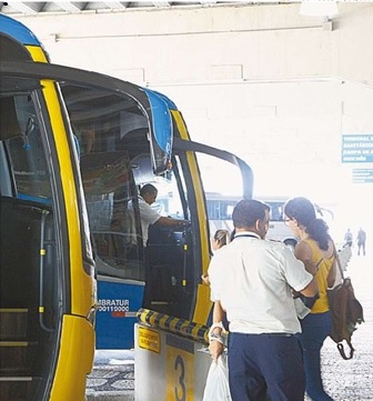 Carnaval deve movimentar R$ 8 bi na economia, diz CNC