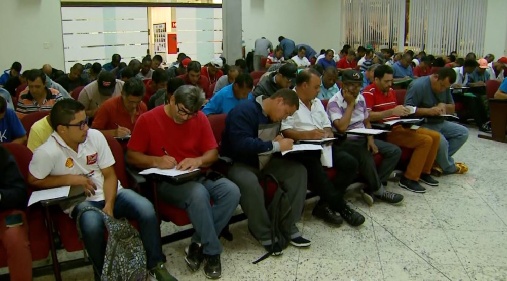 Mercado de trabalho desafiador e falta de confiança são principais entraves para arrumar emprego, aponta pesquisa