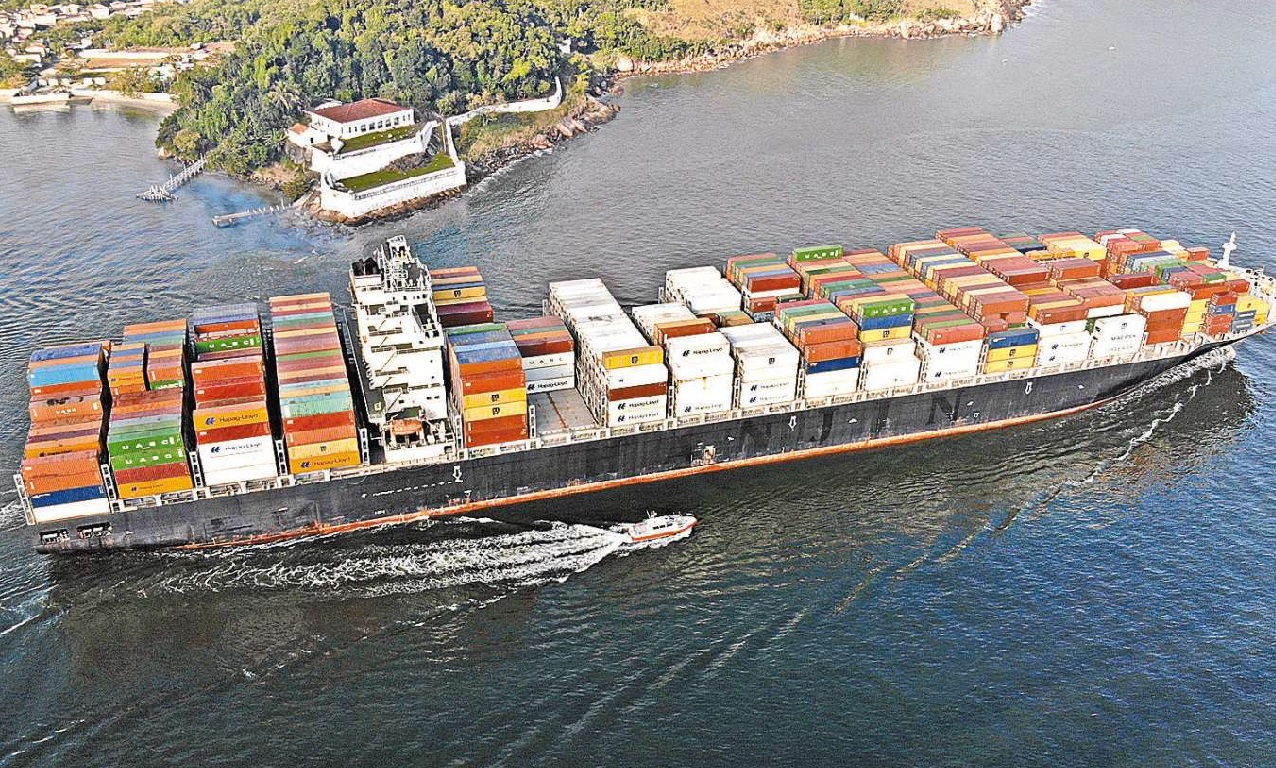 Surto de coronavírus começa a afetar transporte marítimo