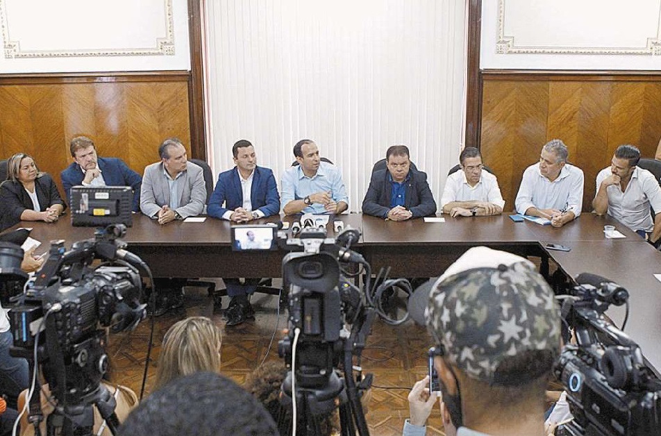 Combate ampliado ao coronavírus