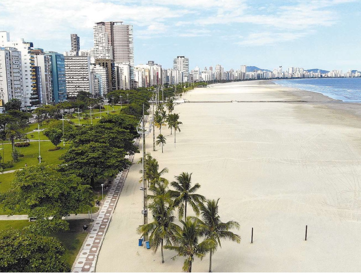 Praias permanecem desertas na região