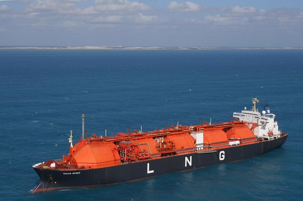 Governo espera destravar alfandegamento de navios de regaseificação