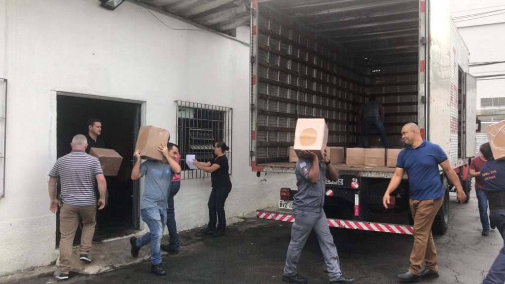 SP envia 15 toneladas de materiais de ajuda humanitária à Baixada Santista após chuvas