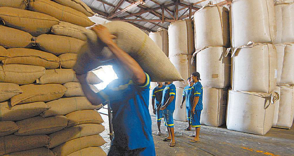 Santos responde por 82% das exportações de café