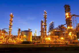 Petróleo barato deve pressionar preços das refinarias para baixo