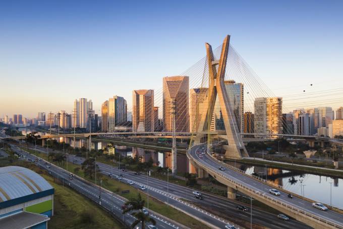 É falsa mensagem sobre fechamento de fronteiras em SP