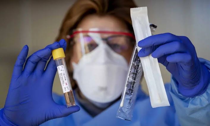 Carga com 726 mil testes para coronavírus chega a São Paulo