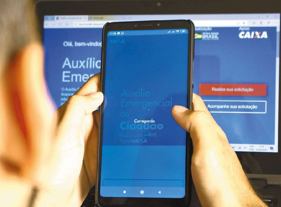 Auxílio cai na conta até dia 14, mas saque é para depois