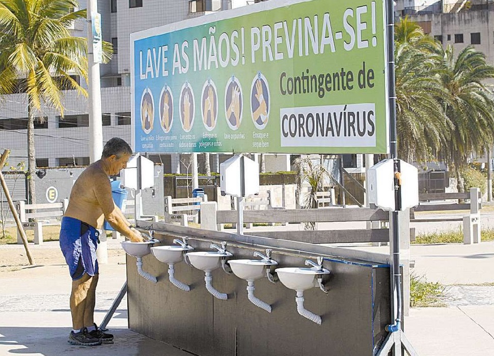 Guarujá instala pias para incentivar higiene