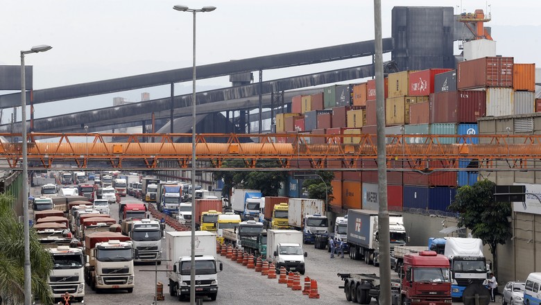 Porto de Santos tem primeiro caso confirmado de Covid-19