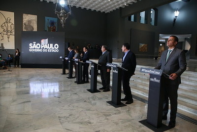 Governo de São Paulo anuncia medidas de combate ao novo coronavírus