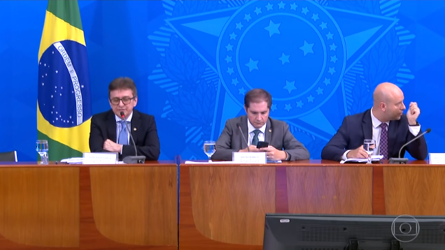 Redução de jornada com redução de salário pode ser de até 70% e durar até três meses