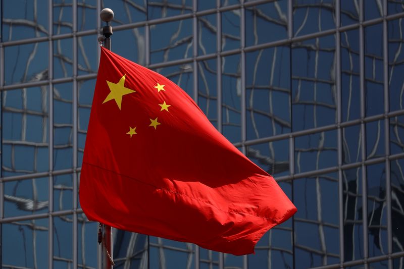 Indústrias da China enfrentam forte queda nas encomendas para exportação em abril, mostram PMIs