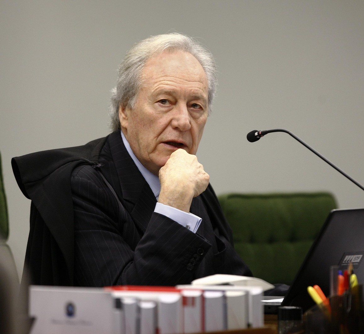 STF: Reduções de salário e suspensão do contrato de trabalho devem ser comunicadas aos sindicatos