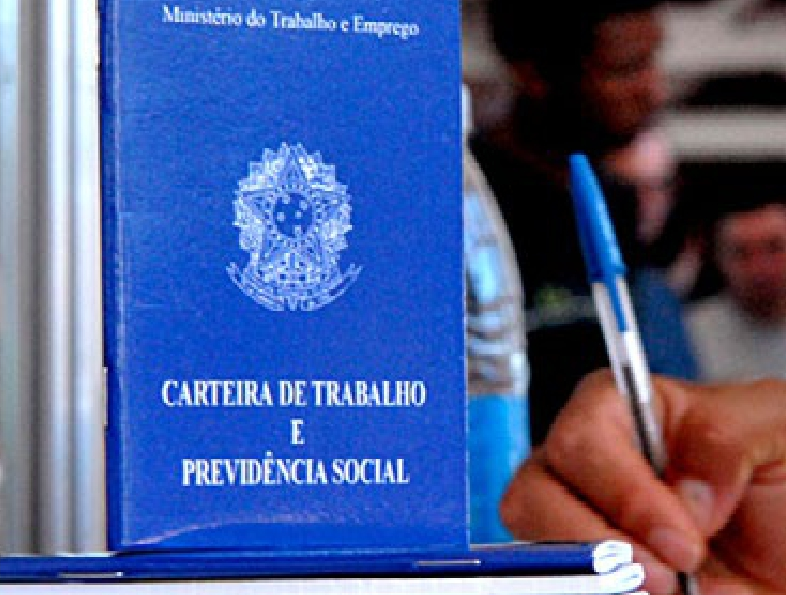 Empresa que cortar salário poderá abater de impostos ajuda ao trabalhador