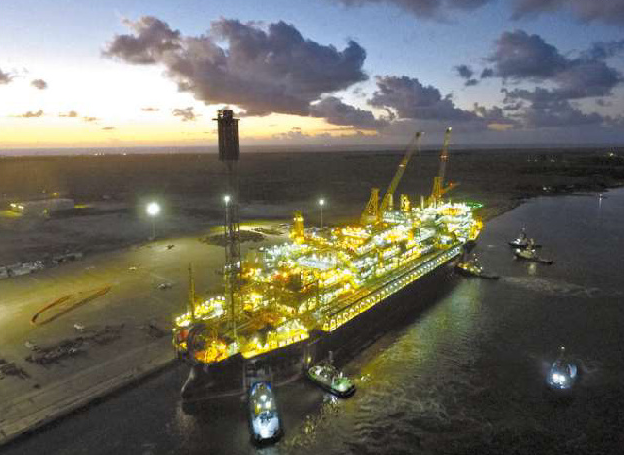 Petroleiras assinam contratos de leilões