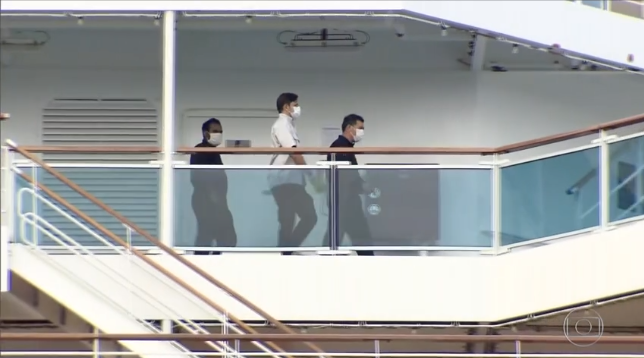 Mais de 700 tripulantes de um navio atracado no Porto de Santos estão em quarentena