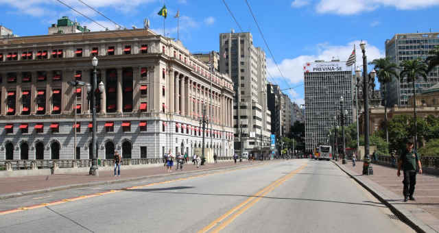 Isolamento social em São Paulo tem queda e chega a 52%