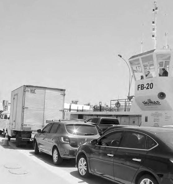 Movimento nas travessias litorâneas cai 66%