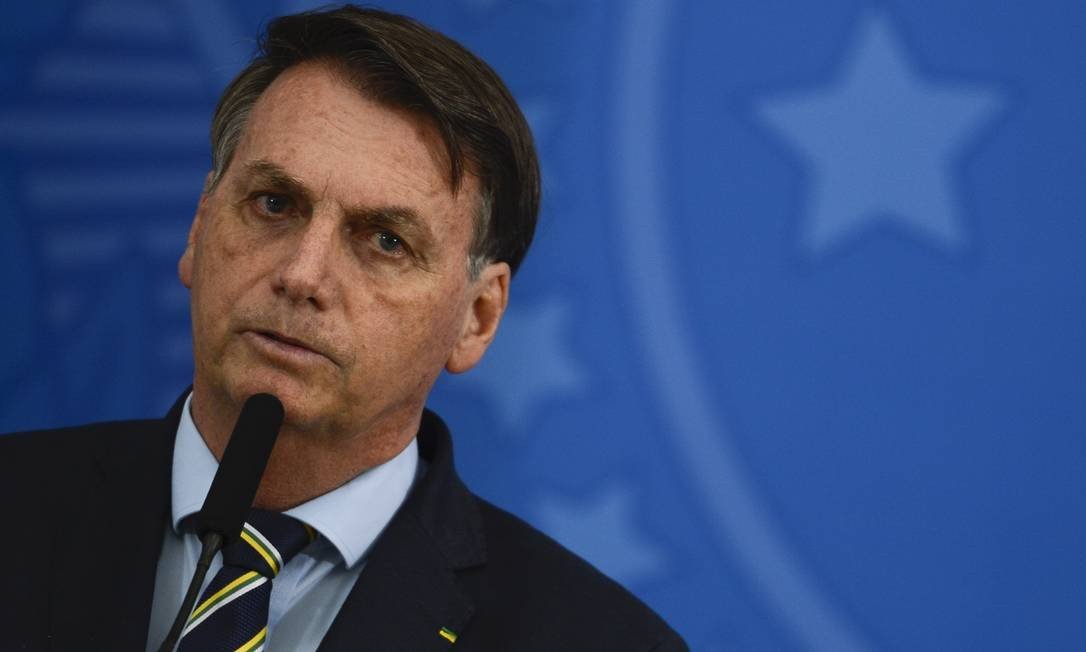 Contrariando recomendações da OMS, Bolsonaro volta a defender reabertura de escolas