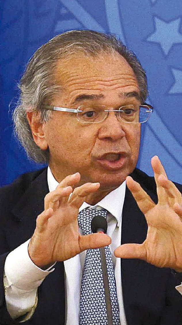 Guedes admite pagar mais parcelas do auxílio
