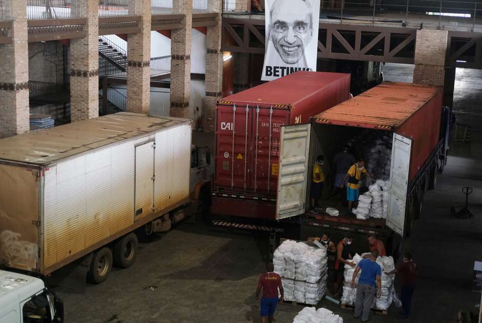 Brasil tem nova melhora na demanda por transporte rodoviário de cargas, diz pesquisa