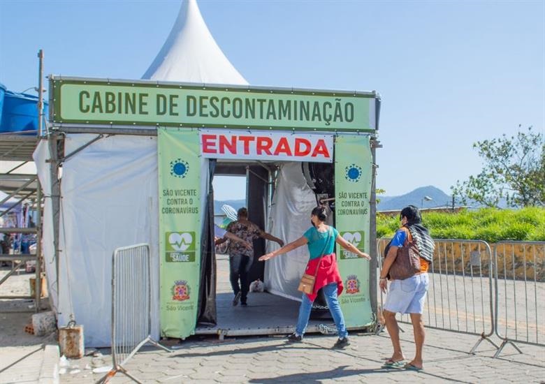 São Vicente: cabine de descontaminação é instalada na Ponte dos Barreiros