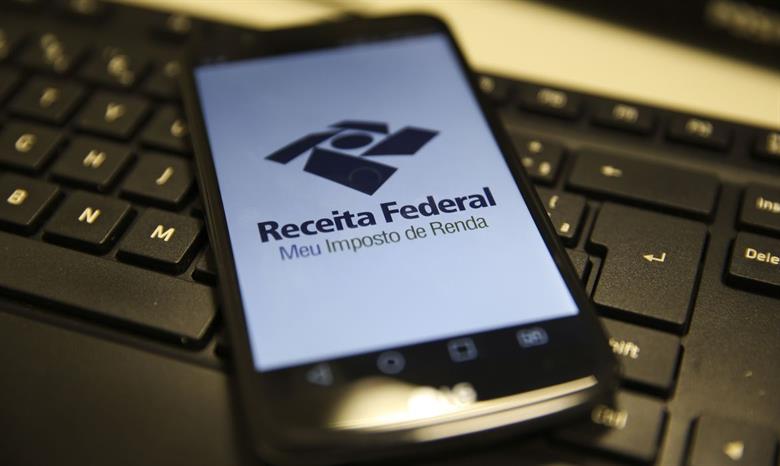 Receita paga hoje as restituições do primeiro lote do Imposto de Renda 2020