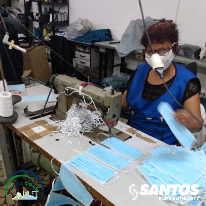 A Praticagem de Santos, doou 5 mil máscaras feitas por costureiras da cidade à Prefeitura de Santos