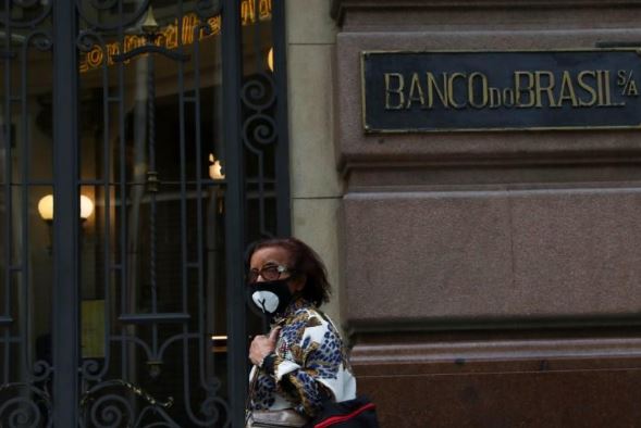 Instituições financeiras pedem para ficar de fora em antecipação de feriados em SP, diz carta