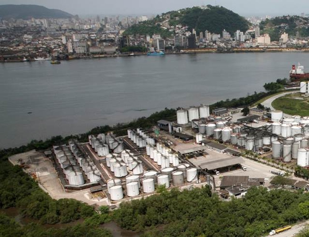Empresa assina contrato de arrendamento para explorar área na Ilha Barnabé, em Santos